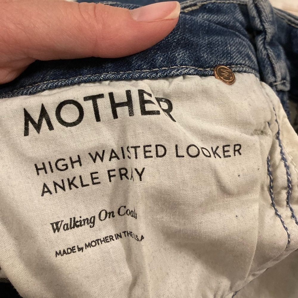 Mother High Waisted Looker Ankle Fray Walking On Coals - Picture 13 of 16